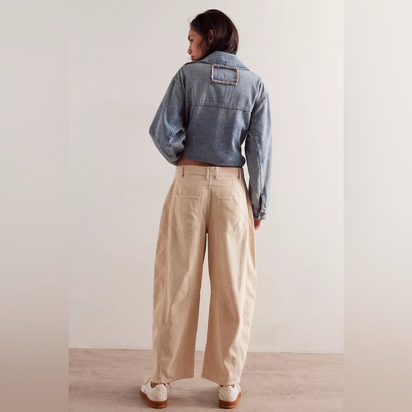 We The Free Good Luck Mid-Rise Barrel Jeans Light Blue Corduroy Button Fly 28 - Picture 2 of 5